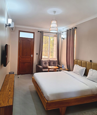 Urbanview_Hotel_Executive_Room_08