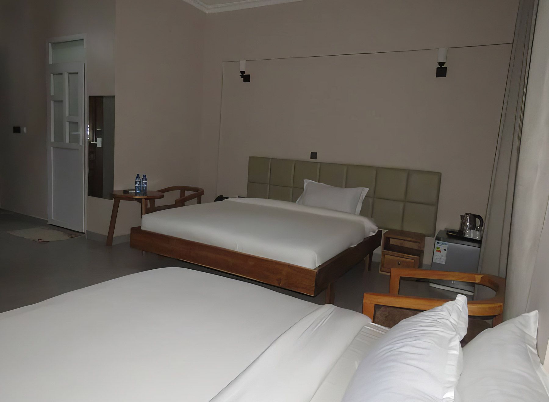 Urbanview_Hotel_Deluxe_Room_07